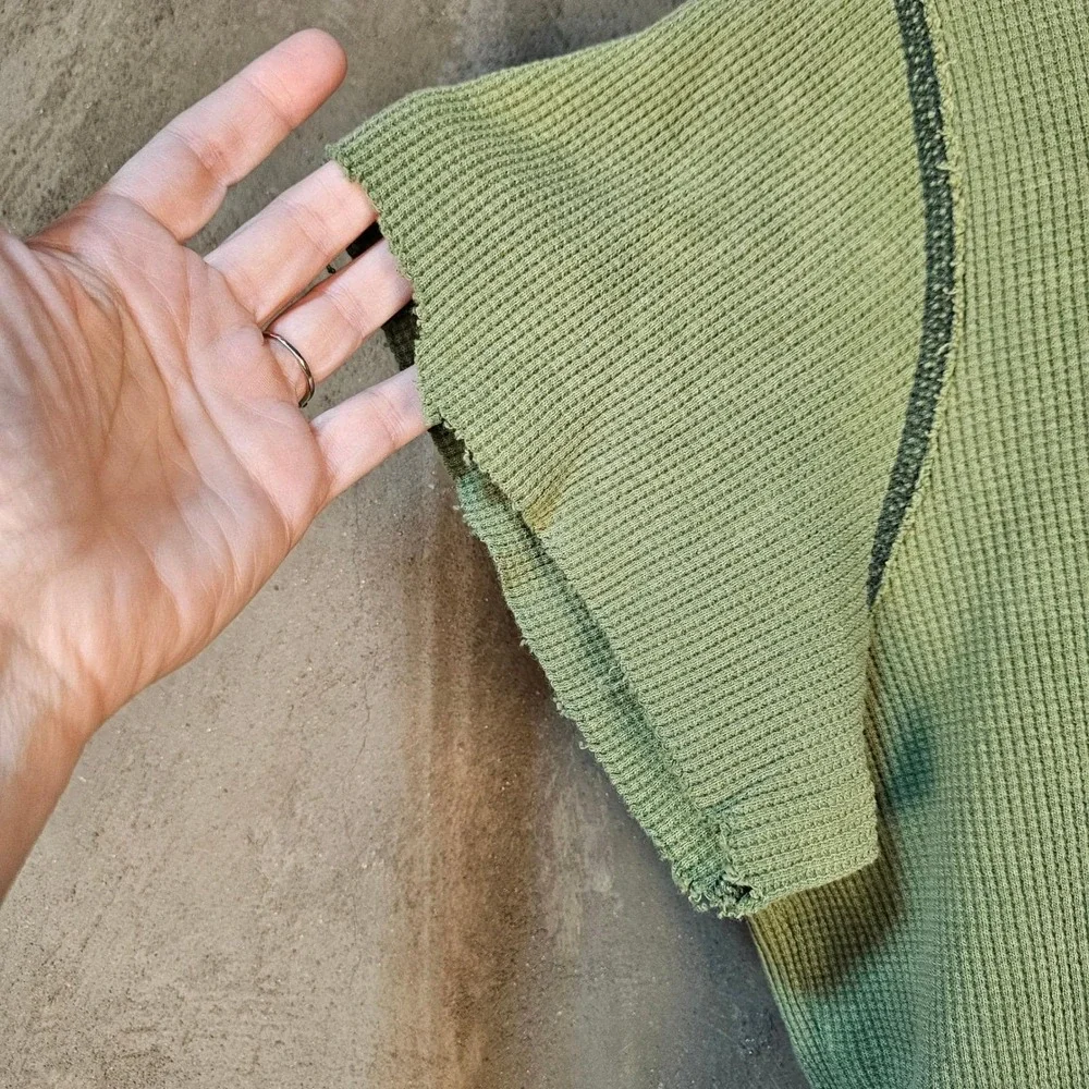VTG Y2K Abercrombie Kids‎ Waffle Knit Thermal Boys XL Distressed Raw Hem Grunge